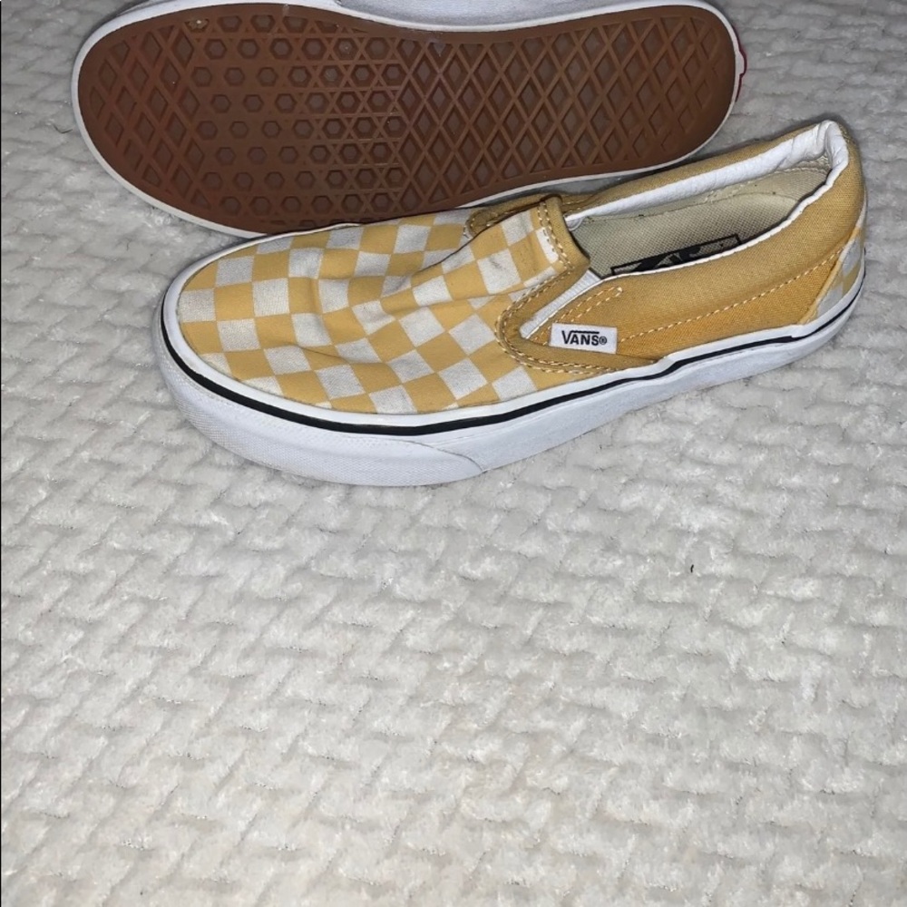 Women’s yellow checkered vans